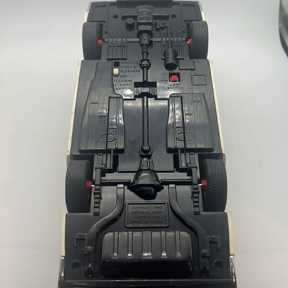 1993 hess patrol car mint in box - Picture 6 of 8